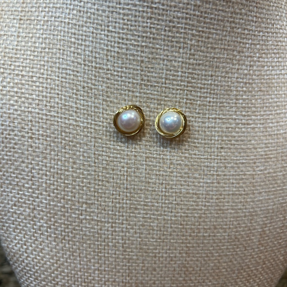 Handmade wire wrapped Gold and freshwater Pearl Stud Earrings